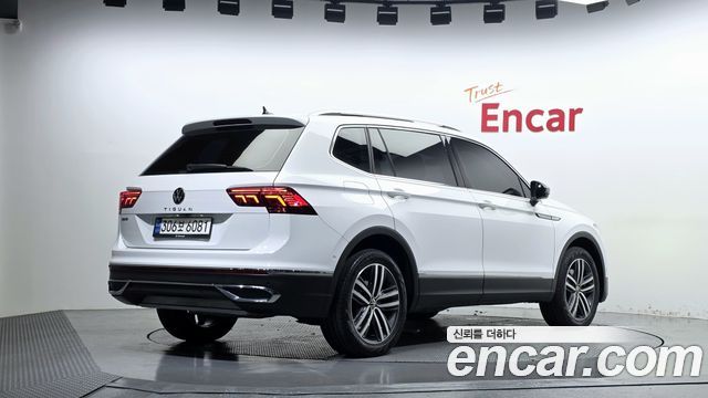 Volkswagen Tiguan 2.0 TSI Prestige — пробег 48 913 км — фото 2 из 5