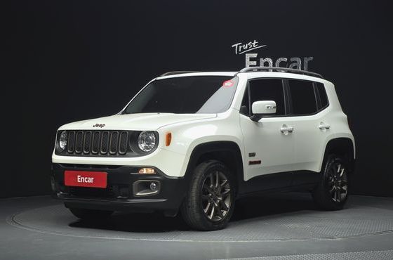Jeep Renegade 2.0 Diesel 75th Special Edition AWD — пробег 166 913 км — фото 1 из 5