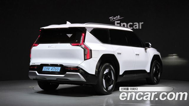 Kia EV9 из Кореи Encar