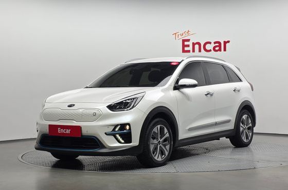 Kia Niro Noblesse — пробег 67 651 км — фото 1 из 5