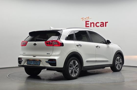 Kia Niro Noblesse — пробег 67 651 км — фото 2 из 5