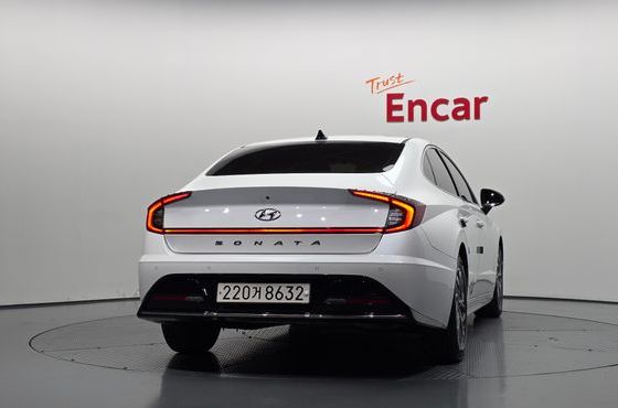 Hyundai Sonata 2.0 Premium Plus — пробег 122 036 км — фото 4 из 5