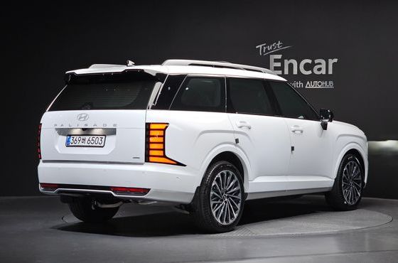 Hyundai Palisade HEV 2.5T 4WD 9-Seater Calligraphy — пробег 3 819 км — фото 2 из 5
