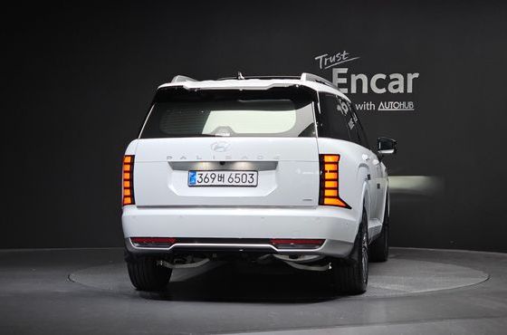 Hyundai Palisade HEV 2.5T 4WD 9-Seater Calligraphy — пробег 3 819 км — фото 4 из 5