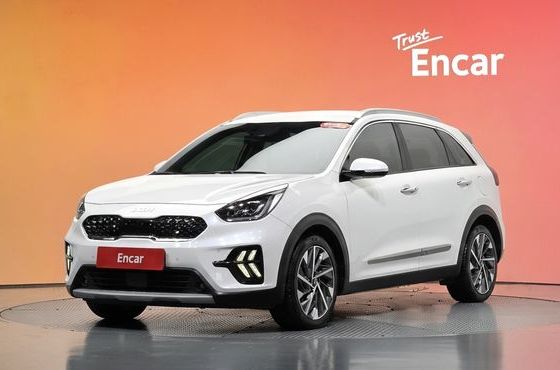 Kia Niro 1.6 HEV Signature — пробег 157 821 км — фото 1 из 5