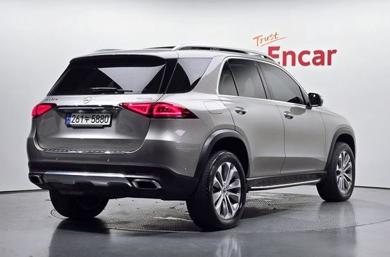 Mercedes-Benz GLE-Class GLE300d 4MATIC — пробег 108 535 км — фото 2 из 5