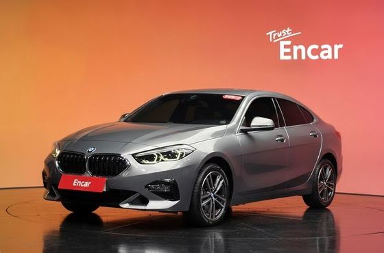 BMW 2-Series 220i Sport — пробег 36 710 км — фото 1 из 5
