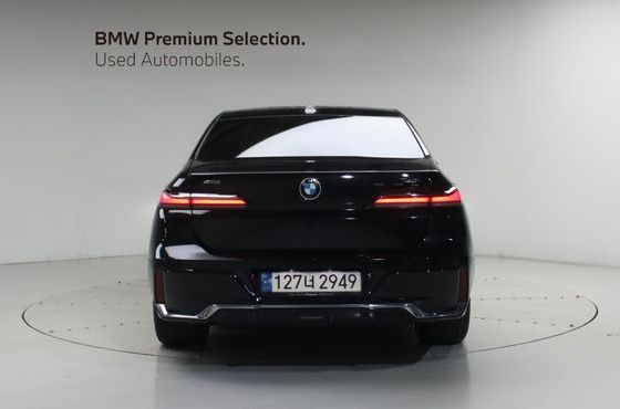 BMW 7-Series 740i xDrive M Sport — пробег 45 236 км — фото 4 из 5