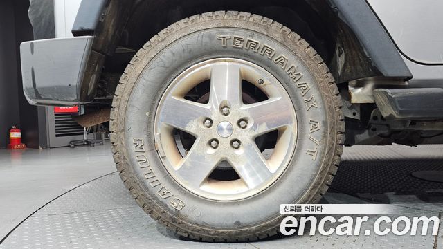 Jeep Wrangler 2.8 Diesel Rubicon 4Door — пробег 315 572 км — фото 5 из 5