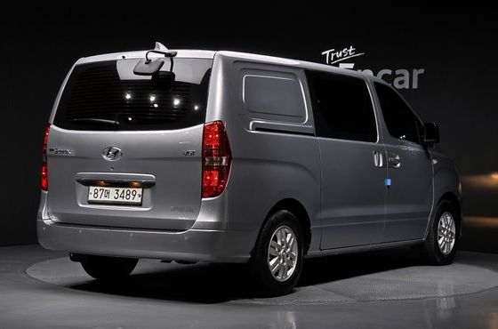 Hyundai Starex Van 5-Seater Modern — пробег 40 247 км — фото 2 из 5