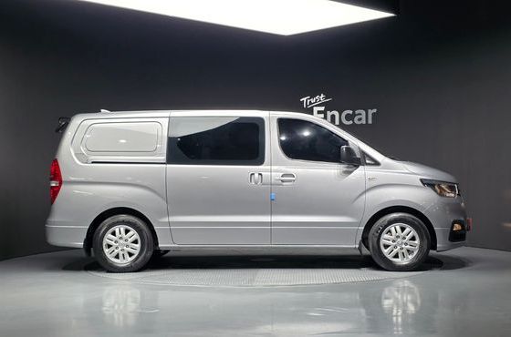 Hyundai Starex Van 5-Seater Modern — пробег 40 247 км — фото 4 из 5