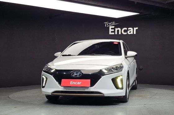 Hyundai Ioniq Q — пробег 66 341 км — фото 3 из 5