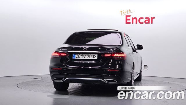 Mercedes-Benz E-Class из Кореи Encar
