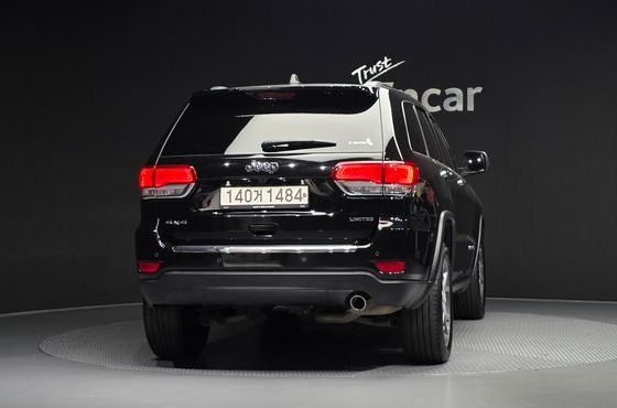 Jeep Cherokee 3.6 Limited WK2 — пробег 105 270 км — фото 4 из 5