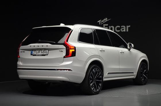 Volvo XC90 T8 Ultra Bright Hybrid — пробег 35 610 км — фото 2 из 5
