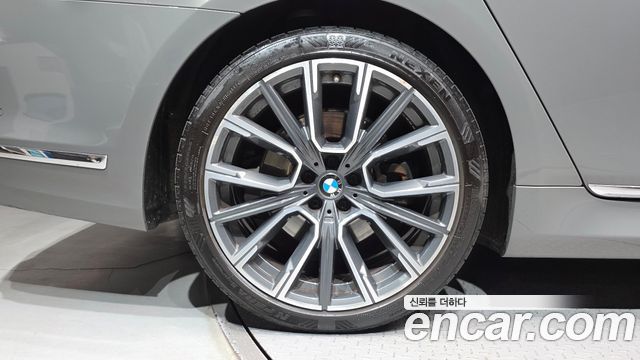 BMW 7-Series из Кореи Encar