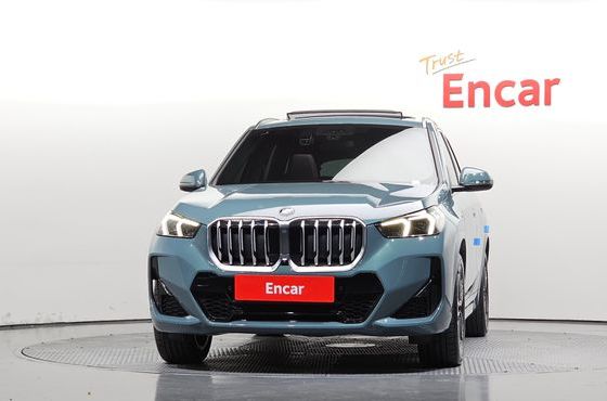 BMW X1 xDrive 20i M Sport — пробег 21 325 км — фото 3 из 5