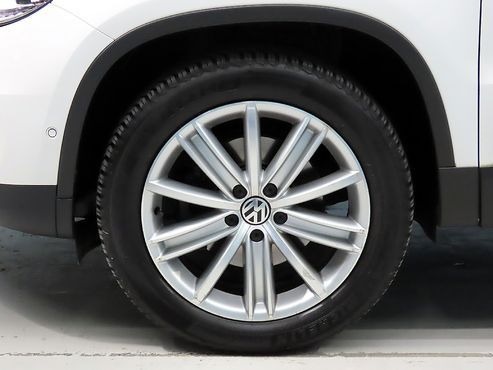 Volkswagen Tiguan 2.0 TDI Premium 5N — пробег 128 847 км — фото 5 из 5