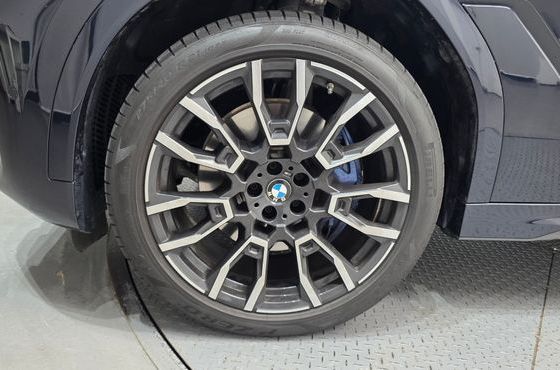 BMW X6 xDrive40i M Sport — пробег 8 368 км — фото 5 из 5