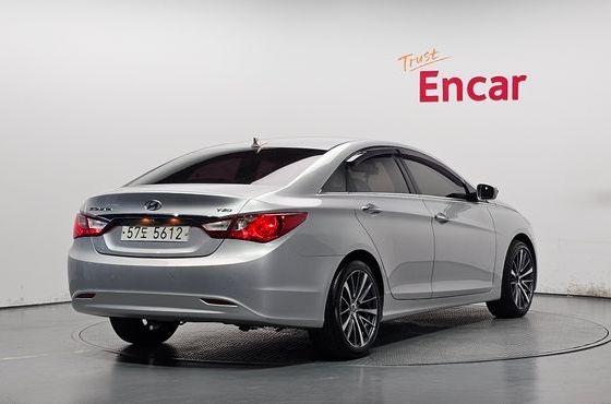 Hyundai Sonata LPi Top — пробег 138 896 км — фото 2 из 5