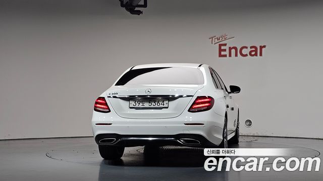 Mercedes-Benz E-Class из Кореи Encar