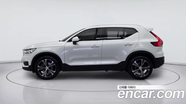 Volvo XC40 B4 Inscription — пробег 16 531 км — фото 3 из 5
