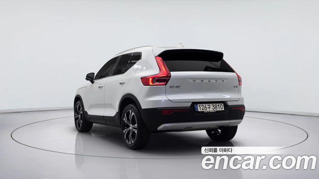Volvo XC40 B4 Inscription — пробег 16 531 км — фото 4 из 5