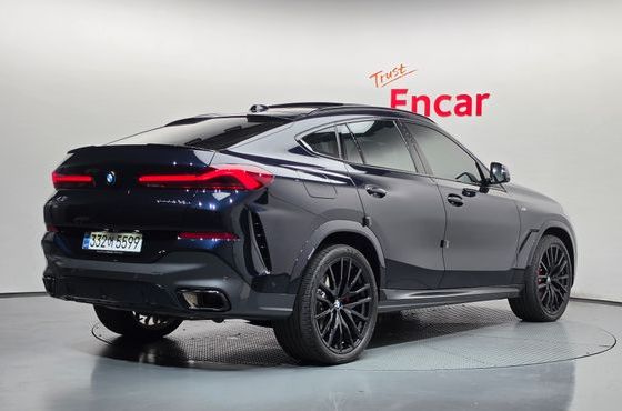 BMW X6 xDrive40d M Sport Online Exclusive — пробег 18 513 км — фото 2 из 5