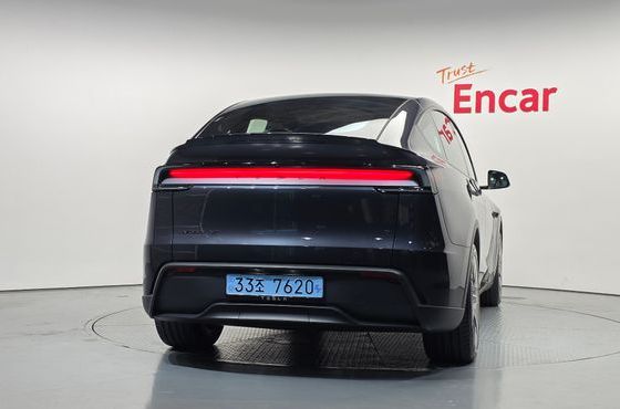 Tesla Model Y L Long Range AWD — пробег 156 км — фото 4 из 5