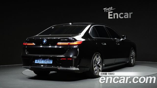 BMW i7 из Кореи Encar