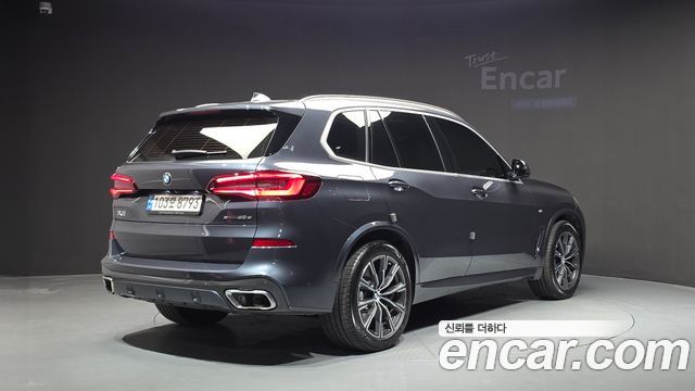 BMW X5 xDrive 30d M Sport — пробег 115 938 км — фото 2 из 5