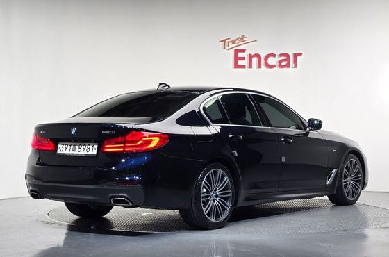 BMW 5-Series 530i M Sport Package Plus — пробег 99 062 км — фото 2 из 5