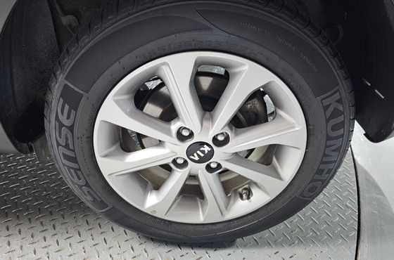 Kia Stonic Diesel 1.6 Deluxe — пробег 165 361 км — фото 5 из 5