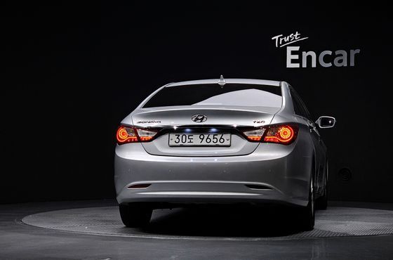 Hyundai Sonata LPi Top — пробег 121 783 км — фото 4 из 5