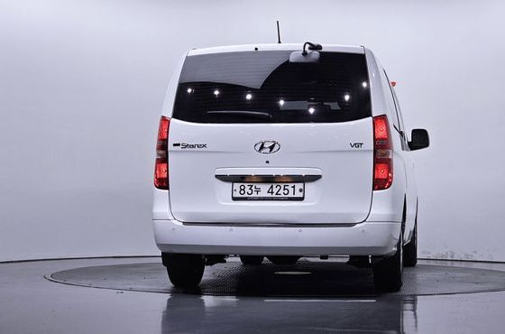 Hyundai Starex 5-Seater VAN Smart — пробег 179 003 км — фото 4 из 5
