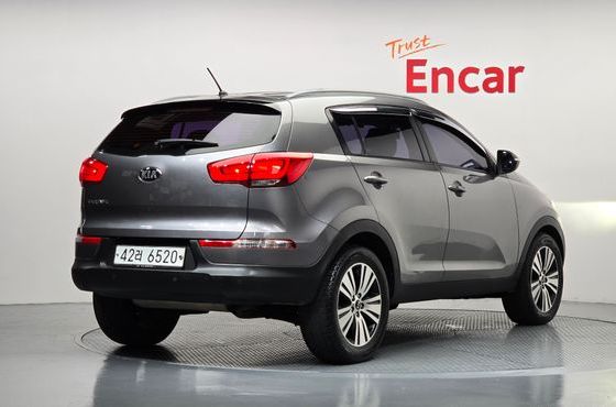 Kia Sportage Diesel 2WD Trendy — пробег 177 435 км — фото 2 из 5