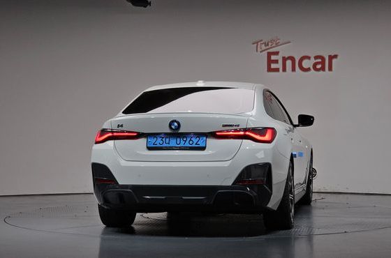 BMW i4 eDrive40 M Sports Pro — пробег 21 028 км — фото 4 из 5