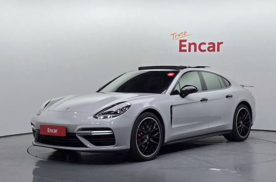 Porsche Panamera 4.0 Turbo — пробег 72 128 км — фото 1 из 5