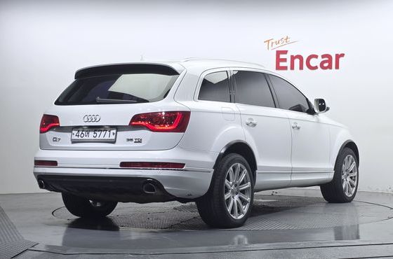 Audi Q7 35 TDI Quattro Dynamic 4L — пробег 192 053 км — фото 2 из 5