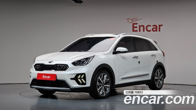 Kia Niro 1.6 HEV Noblesse Special — пробег 33 584 км — фото 1 из 5
