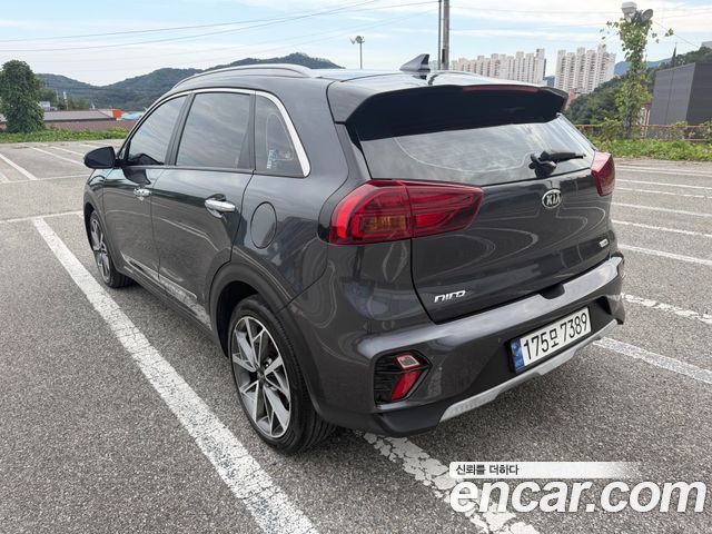 Kia Niro 1.6 HEV Noblesse Special — пробег 109 950 км — фото 2 из 5