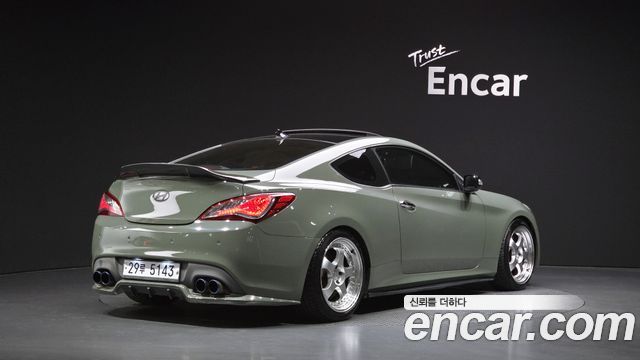 Hyundai Genesis из Кореи Encar