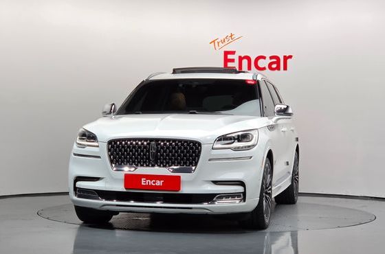 Lincoln Aviator 3.0 Black Label AWD — пробег 123 420 км — фото 3 из 5