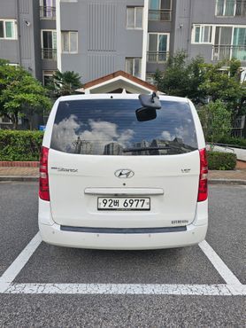 Hyundai Starex Van 5-Seater Modern — пробег 62 888 км — фото 2 из 5