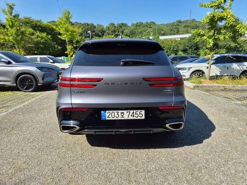 Genesis GV70 2.5T Gasoline AWD — пробег 10 000 км — фото 3 из 5