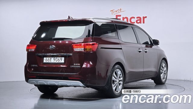 Kia Carnival из Кореи Encar