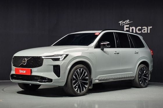 Volvo XC90 T8 Ultra Dark Hybrid — пробег 49 052 км — фото 1 из 5