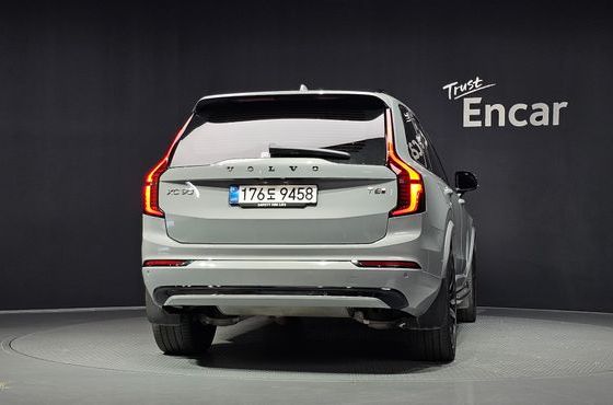 Volvo XC90 T8 Ultra Dark Hybrid — пробег 49 052 км — фото 4 из 5