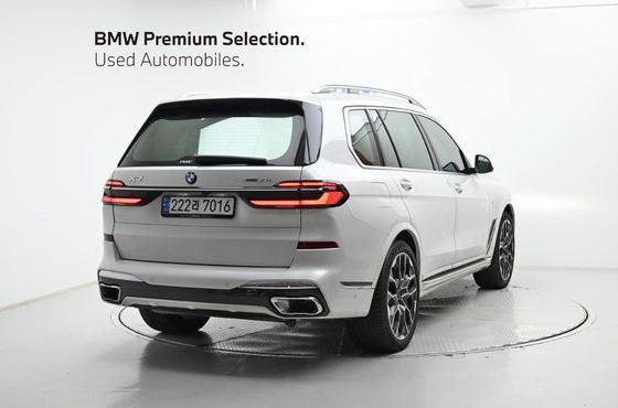 BMW X7 xDrive 40i M Sport 7STR — пробег 17 097 км — фото 2 из 5