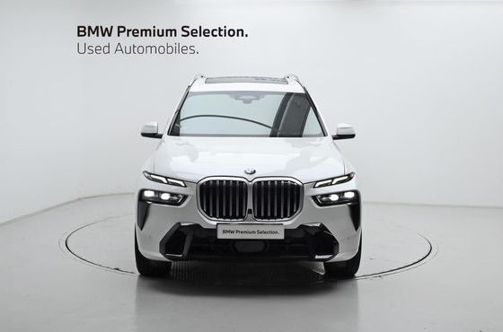 BMW X7 xDrive 40i M Sport 7STR — пробег 17 097 км — фото 3 из 5
